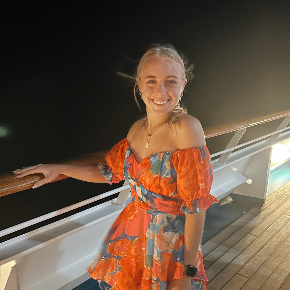 Meet your Posher, Avery